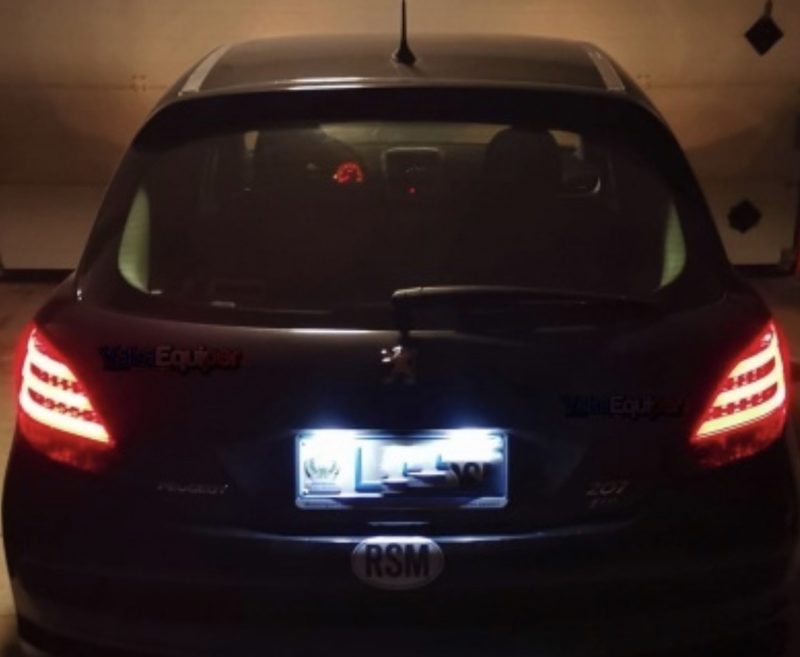 ✨ Feux arrière LED – Peugeot 207