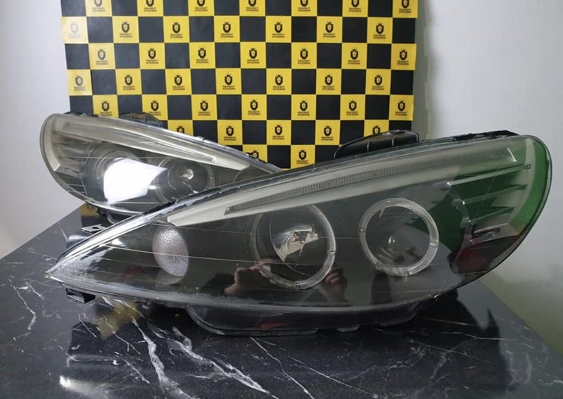 Kit de phares Peugeot 206